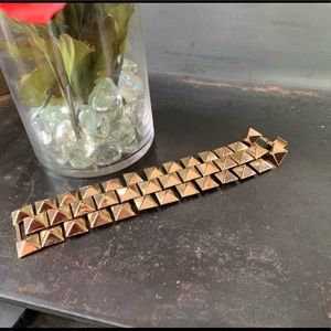 SOLD- 🎁 FREE GIFT - Dynamite Bracelet